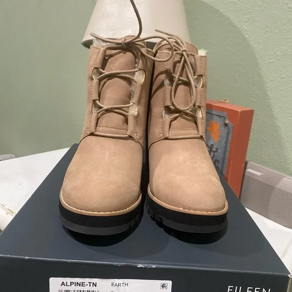 Eileen Fisher Womens 8.5 Alpine Earth Wedge Booties Shearling Lined Nubuck - Picture 3 of 10